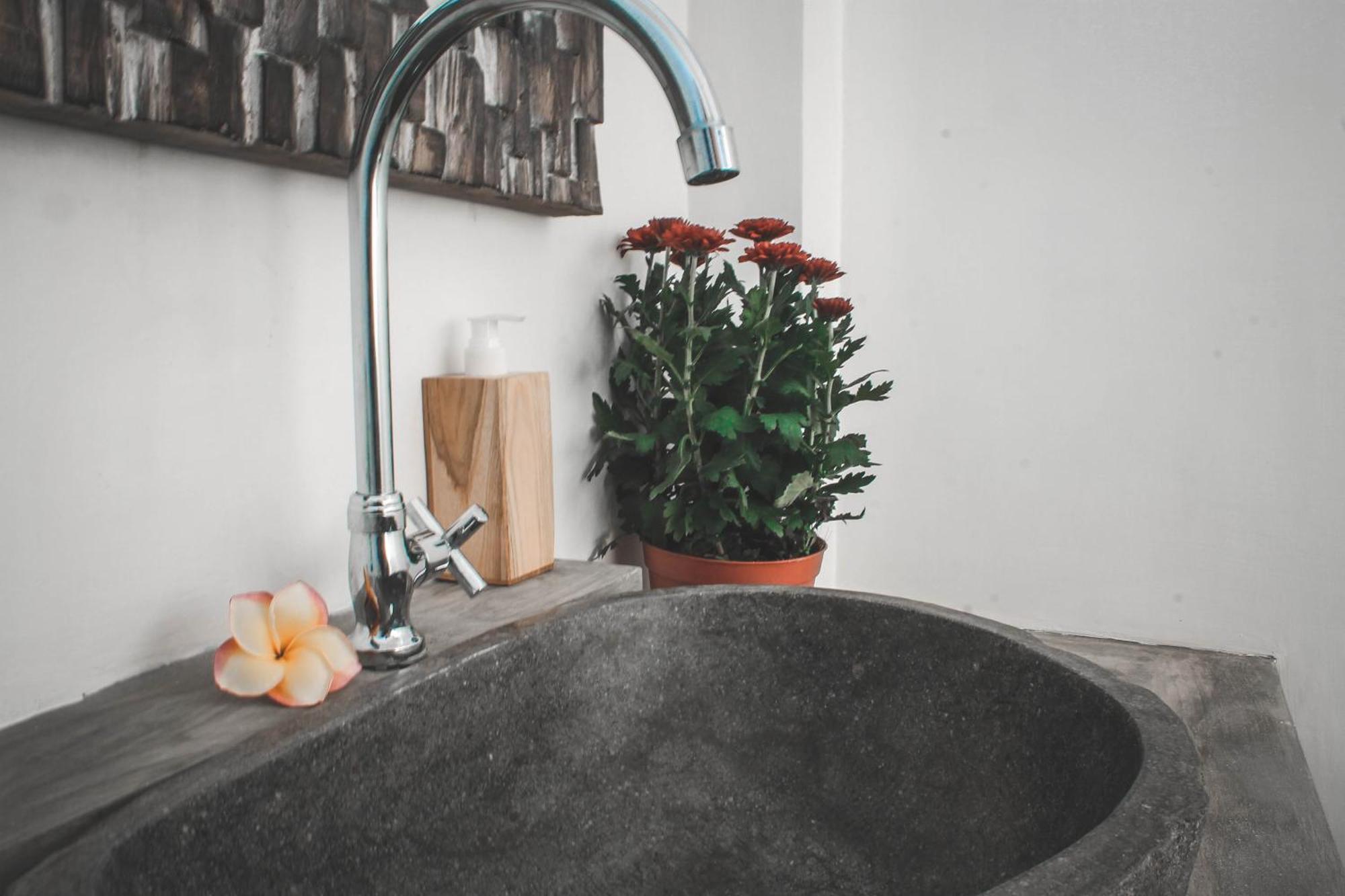 The Govardhan Homestay Canggu Esterno foto
